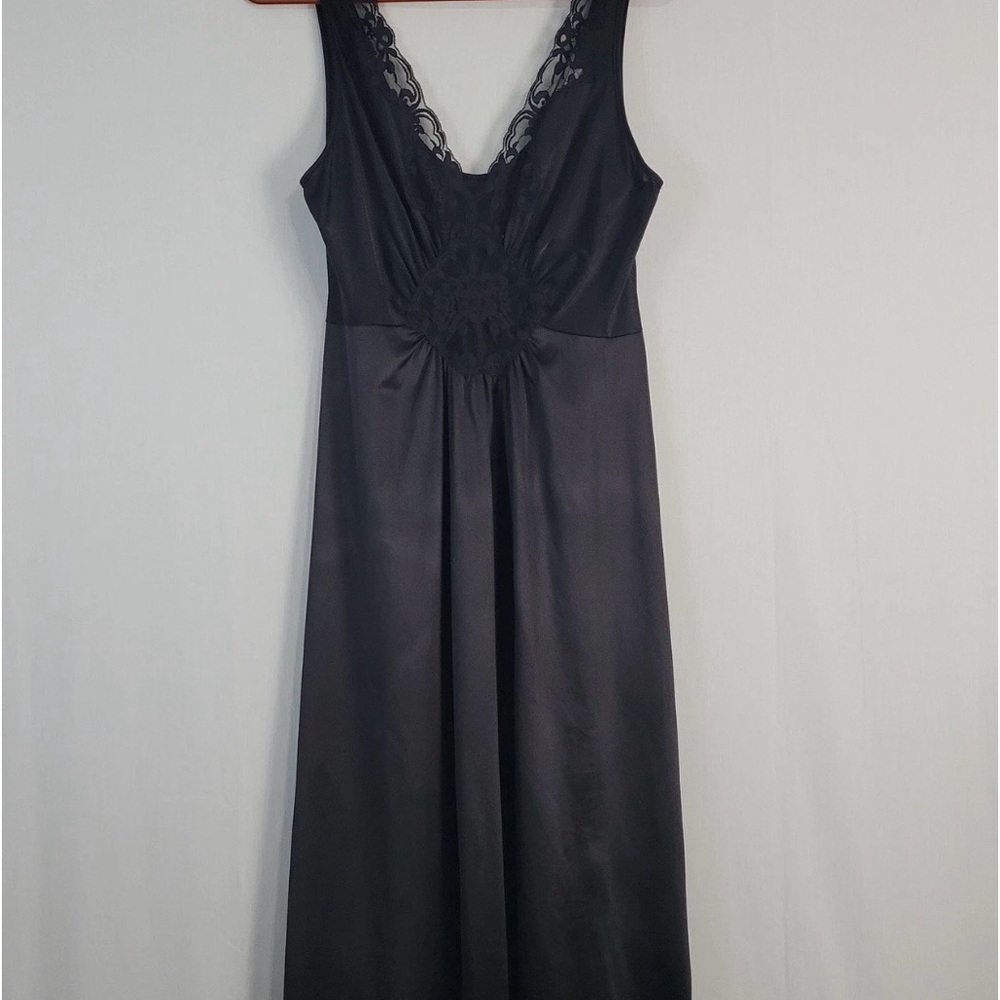 Vanity Fair Vintage Black Lace-Trim Satin Slip Nightgown Dress Size Large - Picture 10 of 14